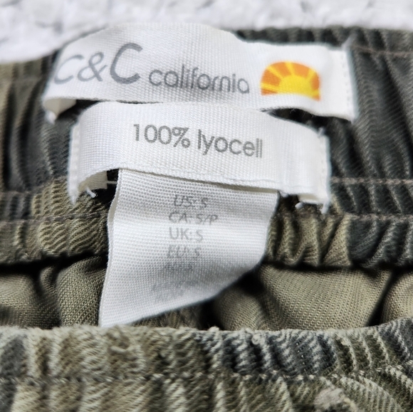 C&C California Camo Cargo Jogging Pants sz S - Picture 6 of 6